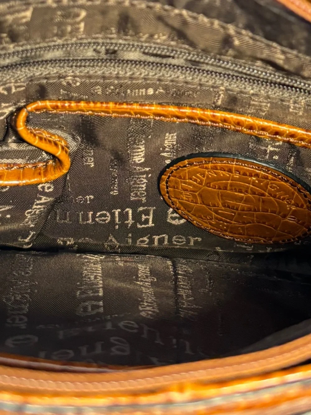 Etienne Aigner Brown Embossed Leather Shoulder Bag Croc Texture Classic Hobo